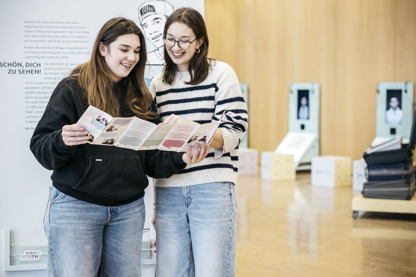 Bild von Youniworth Ausstellung