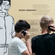 Bild von Youniworth Ausstellung