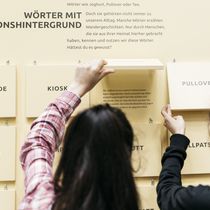 Bild von Youniworth Ausstellung